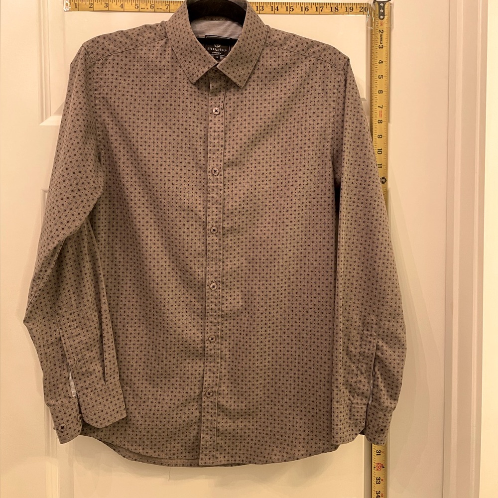 Steel & Jelly Gray/navy print Button Down Shirt Small